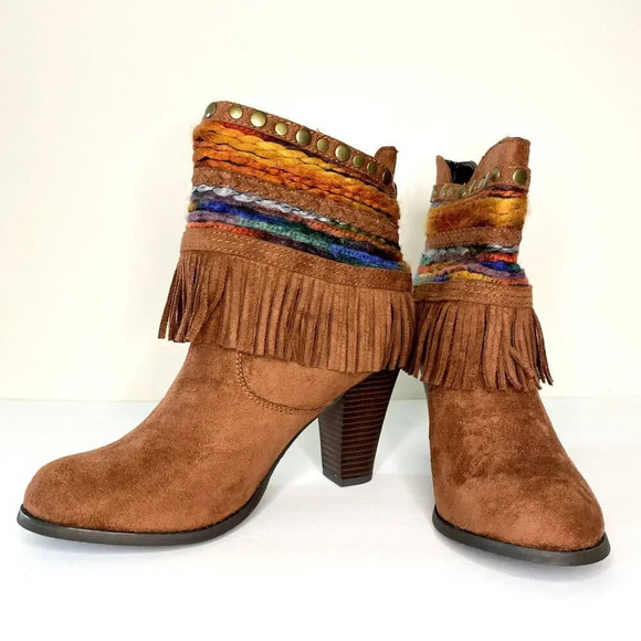 Mo Mo Size 9M Fringe Booties Western Boho Chic Stacked Heel Studded Multi-color - Picture 2 of 7